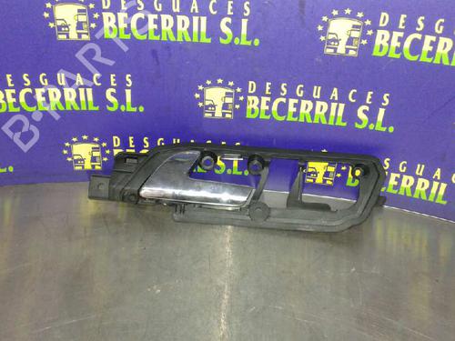 Used Front left interior door handle VW POLO (9N_, 9A_) 1.4 16V (75 hp) 8428900