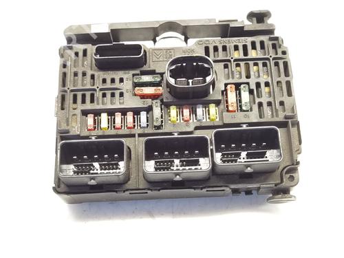 Used Fuse box Fuse box PEUGEOT 407 (6D_) 2.0 HDi 135 (6DRHRH, 6DRHRE, 6DRHRG, 6DRHRJ) (136 hp) 39991608 39991608