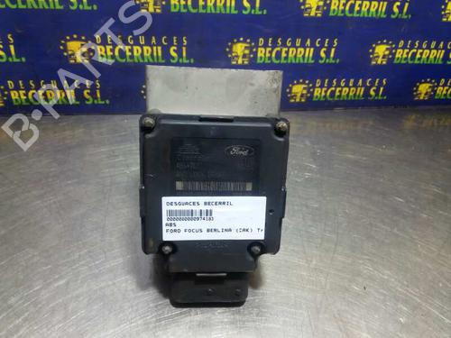 Used ABS pump FORD FOCUS I (DAW, DBW) 2.0 16V (131 hp) 8440318