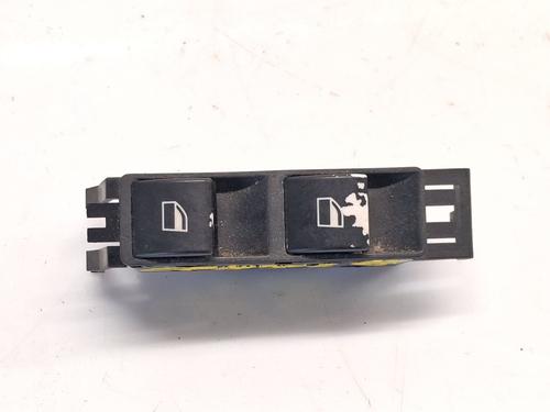 Interrupteur de vitre avant droite BMW 3 (E46) 320 d (136 hp) 28586241