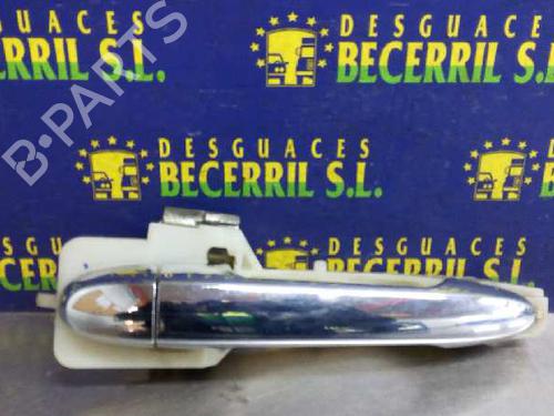 Used Front right exterior door handle KIA CARENS II MPV (FJ) [2002-2013]  8451027