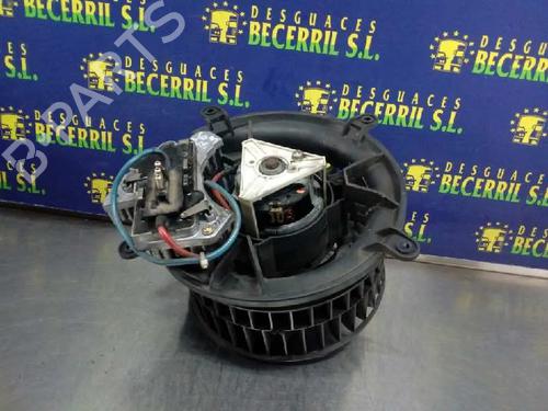 Used Heater blower motor MERCEDES-BENZ E-CLASS (W210) E 300 D (210.020) (136 hp) 17174093