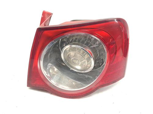 right-taillight-vw-passat-b6-3c2-2005-2006-2007-2008-2009-2010-2011-40458679 main image