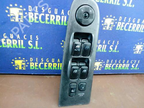 Used Left front window switch HYUNDAI TRAJET (FO) 2.0 CRDi (113 hp) 8458832