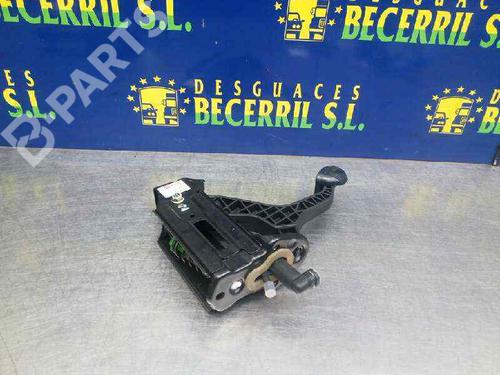 Used Clutch pedal Clutch pedal SEAT TOLEDO II (1M2) 1.9 TDI (150 hp) 8785640 8785640
