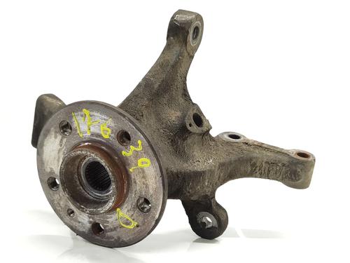 Used Right front steering knuckle MERCEDES-BENZ VITO Van (W638) [1997-2003]  17108986