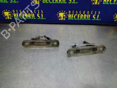 Used Licence plate light MERCEDES-BENZ 124 Saloon (W124) 300 D (124.130) (113 hp) 14025774