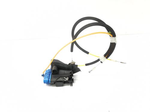 rear-right-lock-audi-a4-b5-8d2-1994-1995-1996-1997-1998-1999-2000-2001-39803083 main image