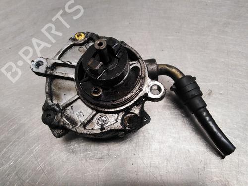 Used Vacuum pump MERCEDES-BENZ VITO Van (W638) [1997-2003]  8470174