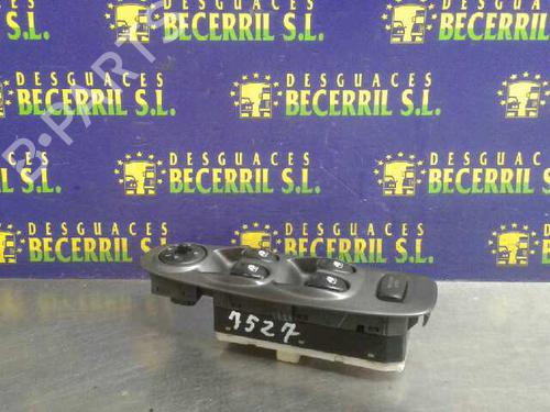 Used Left front window switch HYUNDAI ACCENT II Saloon (LC) 1.5 CRDi (82 hp) 8455237