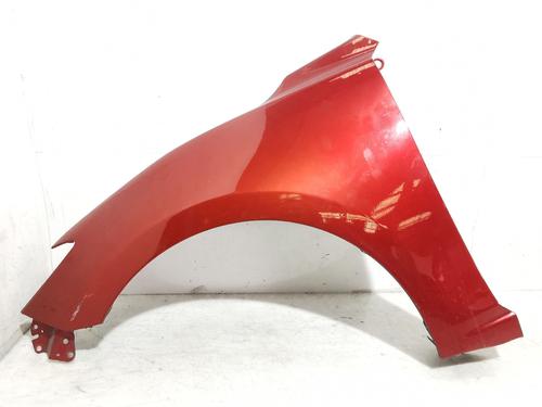 Used Left front fenders Left front fenders 37271429 37271429