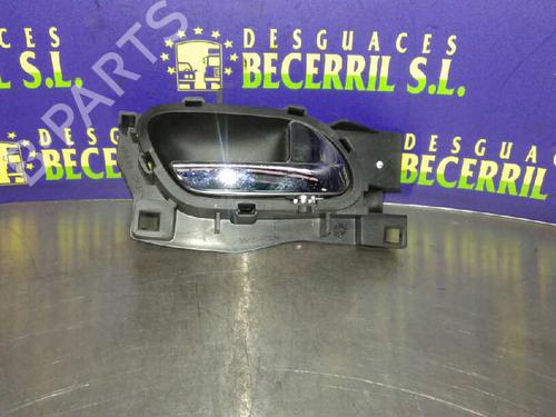 Used Front right interior door handle PEUGEOT 407 (6D_) 2.0 (6DRFNB, 6DRFNE) (136 hp) 8429413