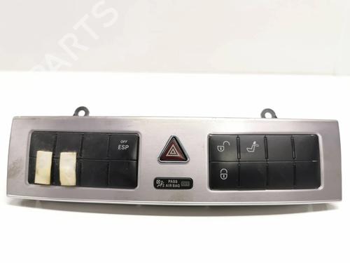 Used Warning switch MERCEDES-BENZ C-CLASS (W203) [2000-2007]  11808798