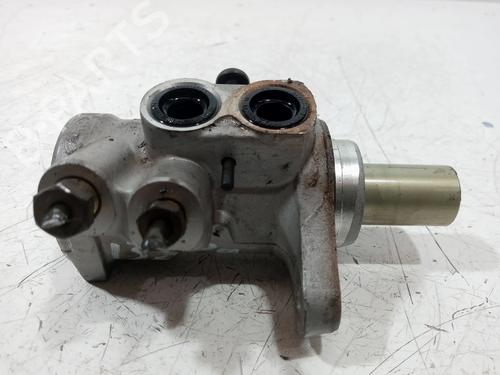 Brake master cylinder FORD FIESTA V (JH_, JD_) 1.4 TDCi | BP9533799M77 