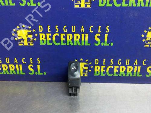 Used Right front window switch RENAULT MEGANE I Coach (DA0/1_) 1.9 dCi (DA05, DA1F) (102 hp) 8440440