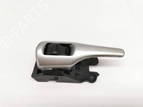 Used Front right interior door handle TOYOTA AURIS (_E15_) 1.4 D-4D (NDE150_, NDE150R) (90 hp) 8478078