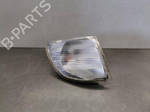 Used Right front indicator MERCEDES-BENZ VITO Van (W638) [1997-2003]  8474300