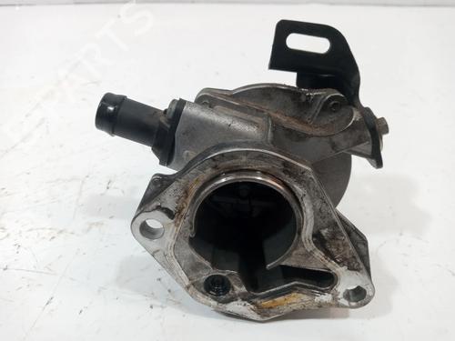 Used Vacuum pump DACIA LOGAN Pickup (US_) 1.5 dCi (75 hp) 9832584