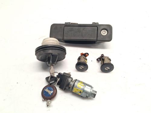 Used Electronic module JEEP CHEROKEE (XJ) 2.5 Tdi 4x4 (116 hp) 30746308