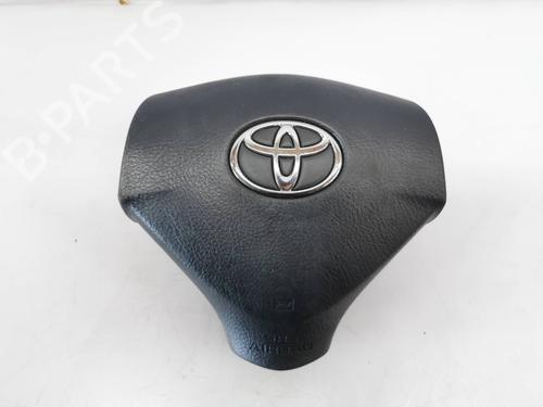 Used Driver airbag TOYOTA COROLLA Verso (ZER_, ZZE12_, R1_) 2.2 D-4D (AUR10_, AUR10R) (136 hp) 8472961