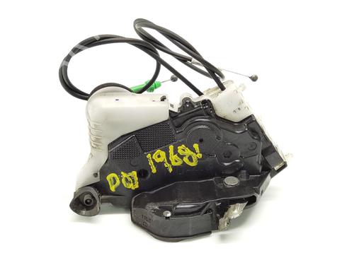 Used Front right lock TOYOTA YARIS (_P13_) 1.4 D (NLP130_, NLP130) (90 hp) 24680653