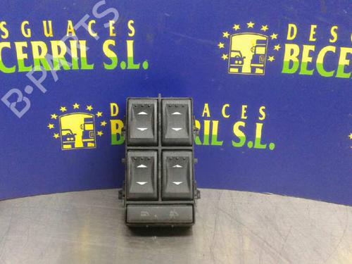 Used Left front window switch FORD MONDEO III (B5Y) [2000-2007]  8446644