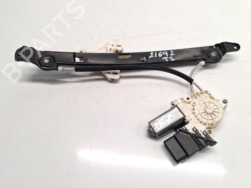 Elevador vidro trás esquerdo SEAT ALTEA (5P1) 1.9 TDI (105 hp) 31340489