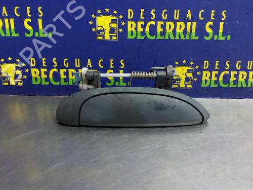 Maniglia esterna anteriore destra RENAULT MEGANE I Classic (LA0/1_) 1.9 dTi (LA1U) (80 hp) 8448484