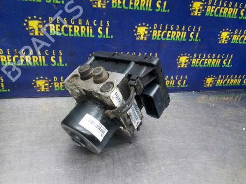 ABS pump CHRYSLER VOYAGER / GRAND VOYAGER III (GS_, NS_) 2.5 TD | BP10745526M43 