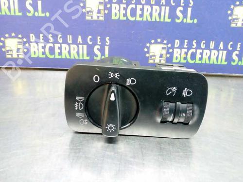 Used Headlight switch SEAT CORDOBA (6K1, 6K2) 1.9 TDI (90 hp) 8444317