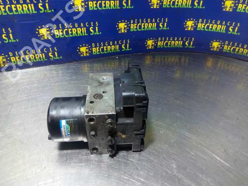 Used ABS pump HYUNDAI SANTA FÉ I (SM) 2.0 CRDi (113 hp) 8435090