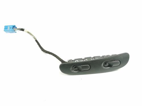 Used Right front window switch Right front window switch OPEL VECTRA B Hatchback (J96) 2.0 DTI 16V (F68) (101 hp) 8893422 8893422