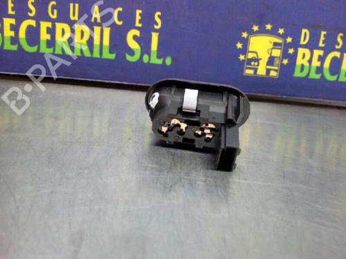 Right rear window switch OPEL ZAFIRA A MPV (T98) 2.0 DTI 16V (F75) | BP8439245I28 