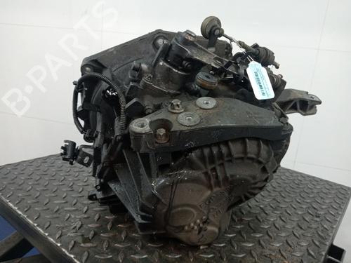 Gearkasse Gearkasse OPEL ZAFIRA / ZAFIRA FAMILY B (A05) 1.9 CDTI (M75) (120 hp) 37440095 37440095