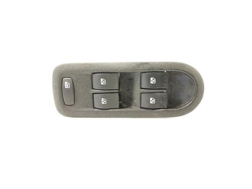 Used Left front window switch Left front window switch RENAULT SCÉNIC II (JM0/1_) 1.9 dCi (JM14) (131 hp) 39728227 39728227