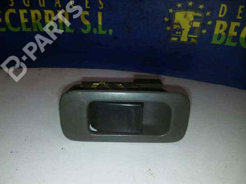 Used Left rear window switch Left rear window switch SUZUKI GRAND VITARA I (FT, HT) 2.0 HDI 110 16V 4x4 (SQ420D, TD83V) (109 hp) 8424672 8424672