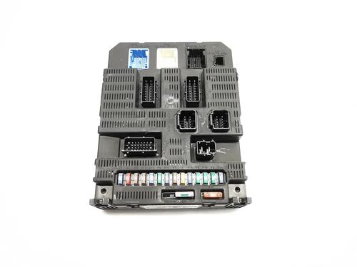Used Fuse box CITROËN C4 I (LC_) 1.4 16V (88 hp) 24925150