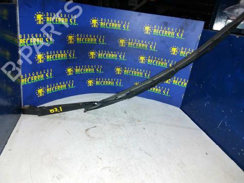 Used Front windshield wiper arm CITROËN C2 (JM_) [2003-2017]  8425055