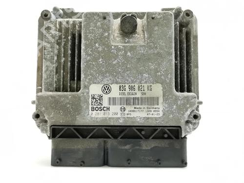 Used Engine control unit (ECU) VW GOLF V (1K1) [2003-2010]  17987832