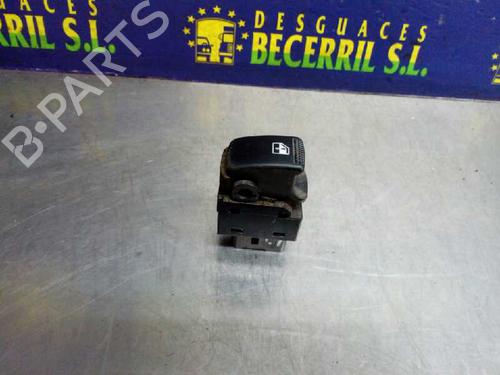 Used Left rear window switch KIA SPORTAGE II (JE_, KM_) [2004-2011]  8447432