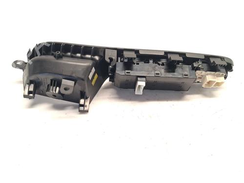Left front window switch KIA CARENS IV 1.7 CRDi | BP38482554I27 - Image 2