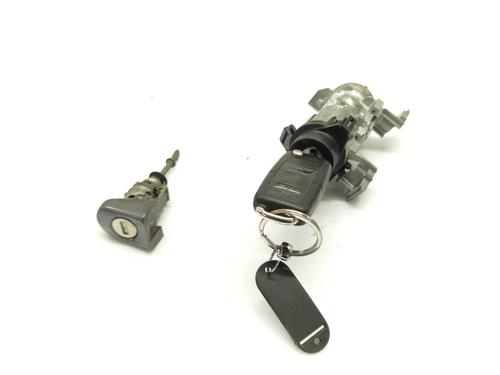 Used Electronic module VW TOURAN (1T1, 1T2) 2.0 TDI 16V (140 hp) 30289443