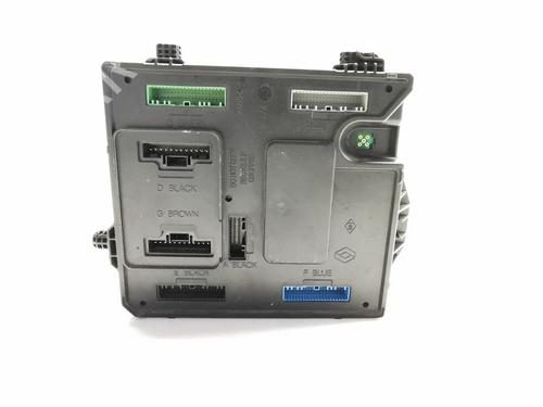 Used Fuse box RENAULT MEGANE III Hatchback (BZ0/1_, B3_) 1.5 dCi (86 hp) 27358053