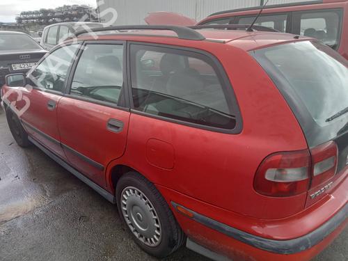 Left front indicator VOLVO V40 Estate (645) 1.8 | BP10654553C32 