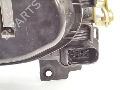Right headlight VW POLO (6N2) 1.9 SDI | BP28351611C29 