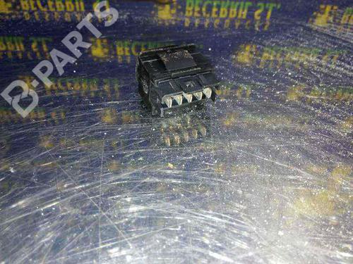 Used Right front window switch Right front window switch CITROËN XSARA (N1) 2.0 HDi 90 (90 hp) 8426891 8426891