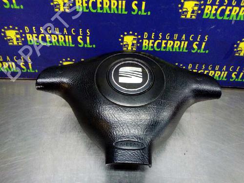 Driver airbag SEAT TOLEDO II (1M2) 1.6 (100 hp) 8441153