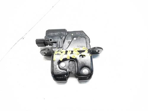 Used Tailgate lock RENAULT CAPTUR I (J5_, H5_) 1.5 dCi 90 (J5N4, J5M5, J5MW, J5M6, J5AL, J5AJ) (90 hp) 30302821