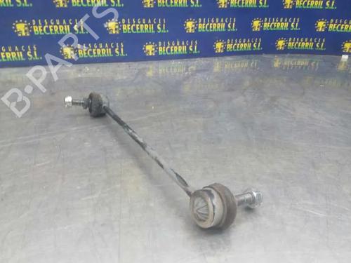 Used Right front suspension arm RENAULT LAGUNA II (BG0/1_) 1.8 16V (BG0B, BG0M) (120 hp) 17071554