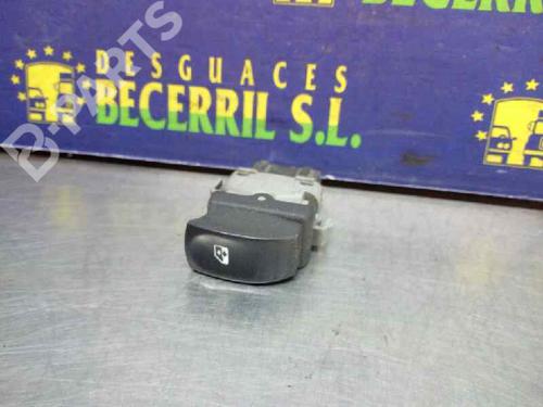 Used Right front window switch Right front window switch RENAULT MODUS / GRAND MODUS (F/JP0_) 1.5 dCi (FP0E, JP0E) (65 hp) 8452172 8452172
